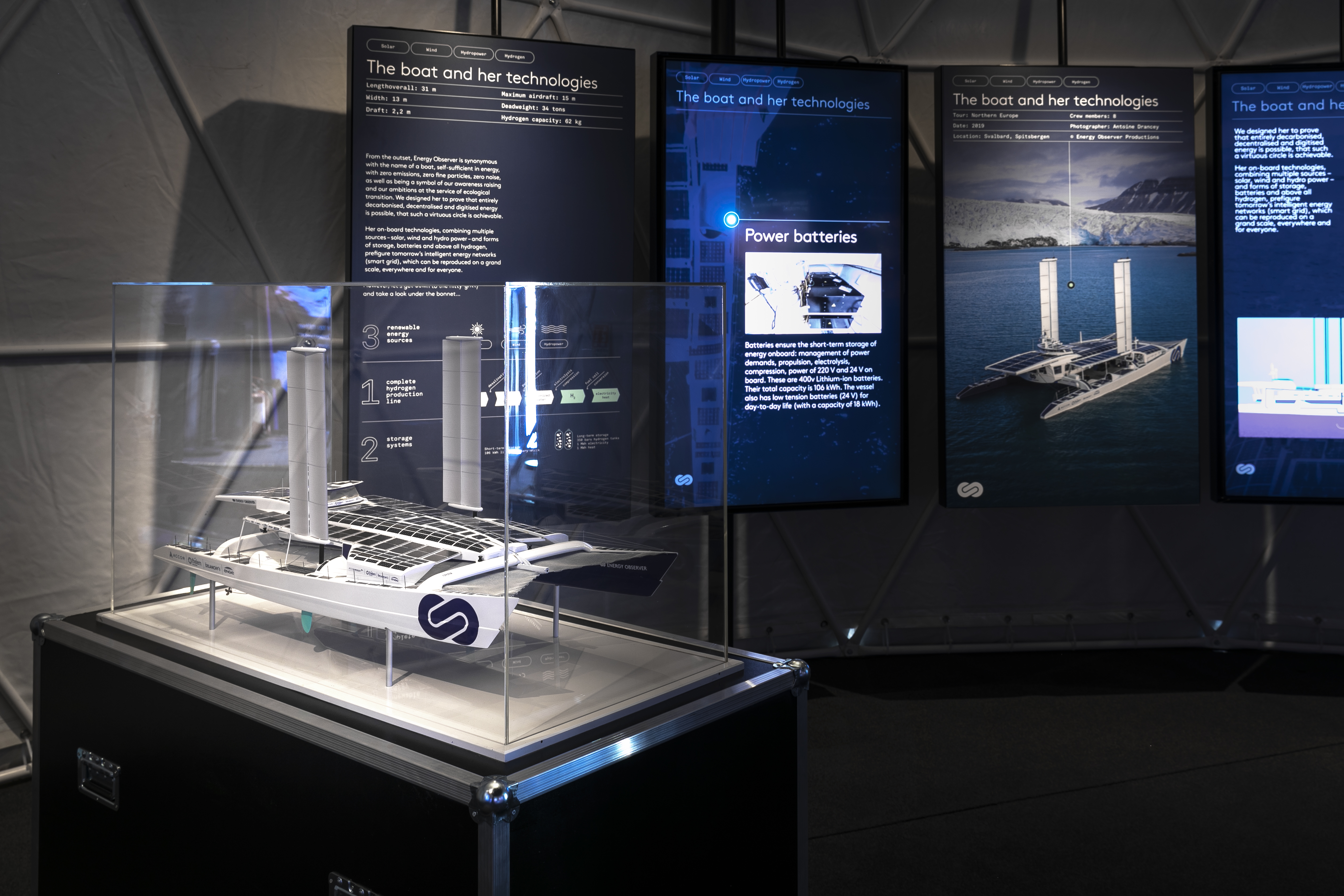 Traveling and pedagogical exhibition village during the Paris de l'hydrogène